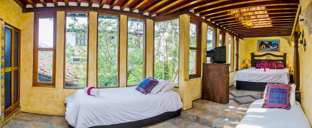 Hotel Casa Del Parque By Ahs Antigua Екстер'єр фото