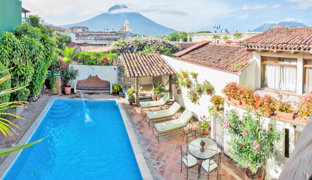 Hotel Casa Del Parque By Ahs Antigua Екстер'єр фото