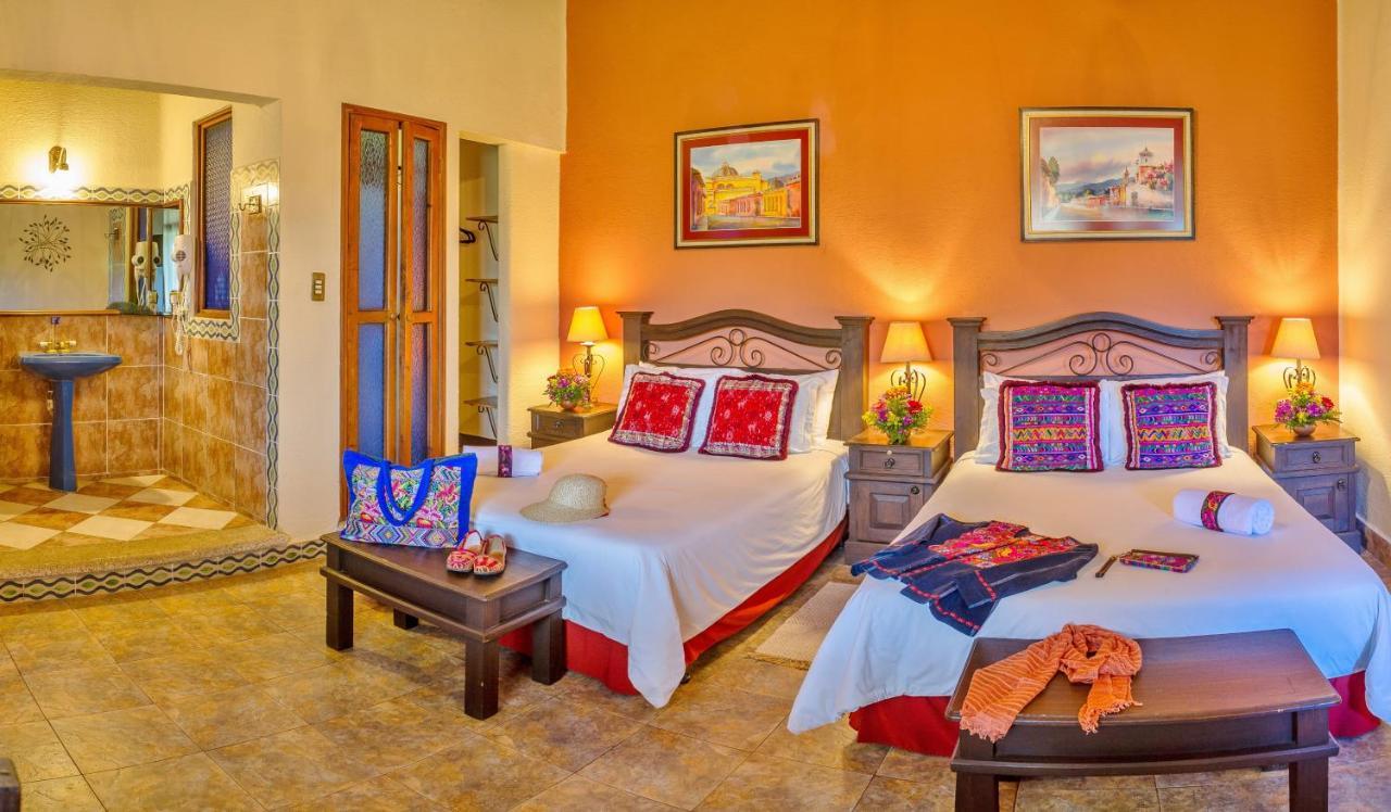 Hotel Casa Del Parque By Ahs Antigua Екстер'єр фото