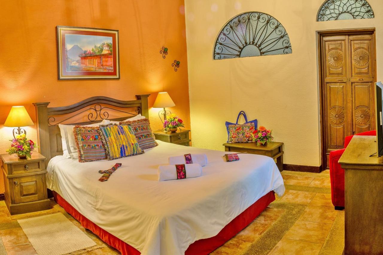 Hotel Casa Del Parque By Ahs Antigua Екстер'єр фото